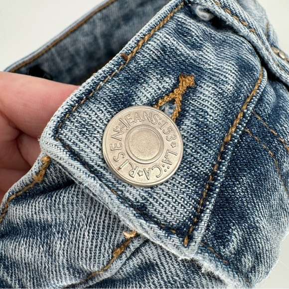 Risen Women’s 28/7 Distressed Roll Up Cuff Relaxed Fit Light Wash Skinny Jeans - Picture 8 of 9